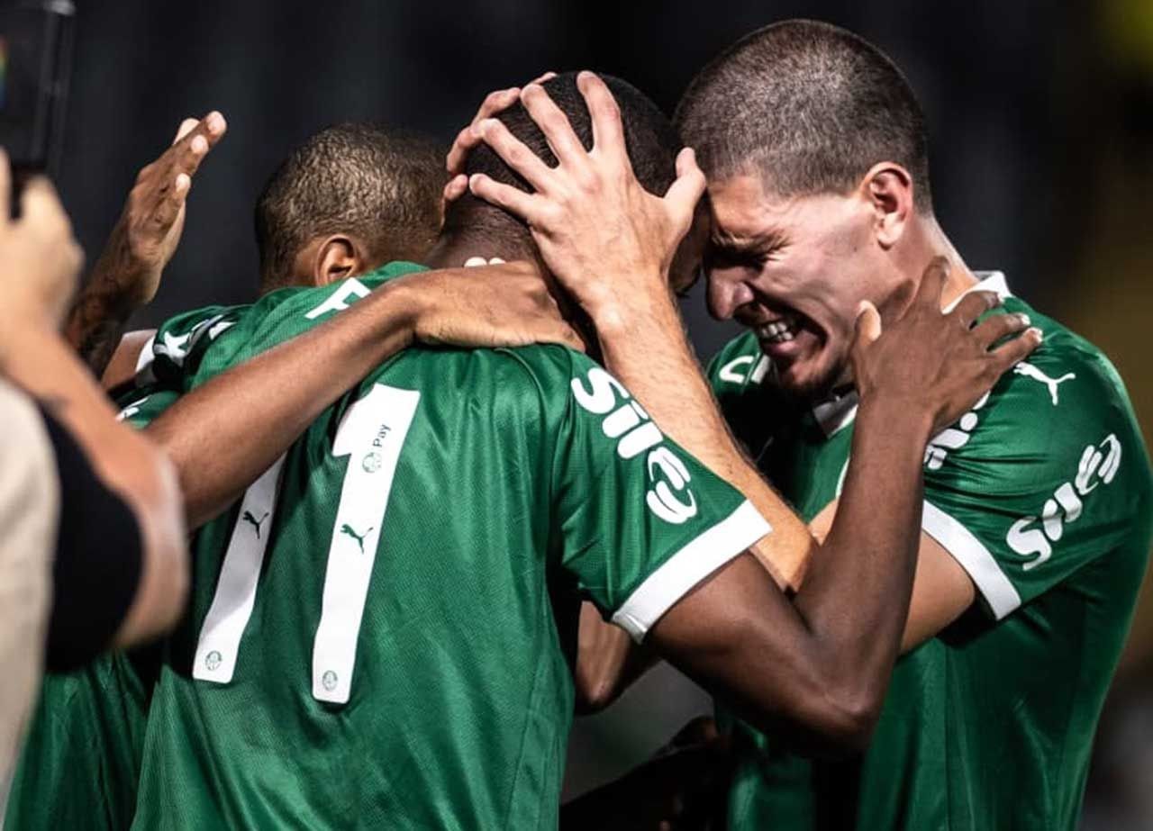 Imagem da noticia Com polêmica nos pênaltis, Palmeiras despacha Vitória na Copinha