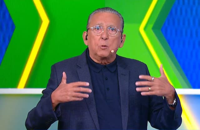 Galvão Bueno detona demissão de Filipe Luís no Flamengo: "Maior papelão do futebol" Galvão Bueno detona demissão de Filipe Luís no Flamengo: "Maior papelão do futebol"