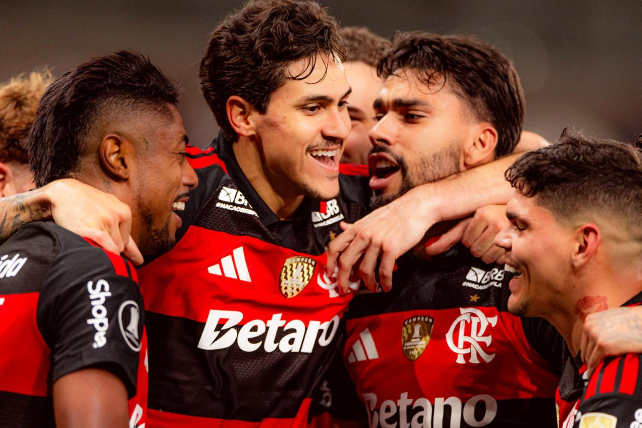Imagem da noticia Pedro decide, e Flamengo avança em primeiro no Grupo A da Libertadores