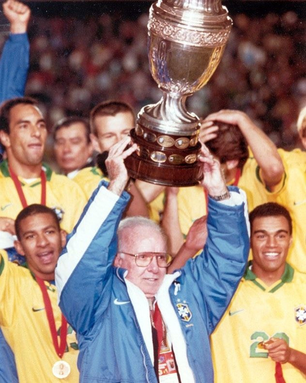 Imagem da noticia "Vão ter que me engolir": relembre polêmicas envolvendo Zagallo