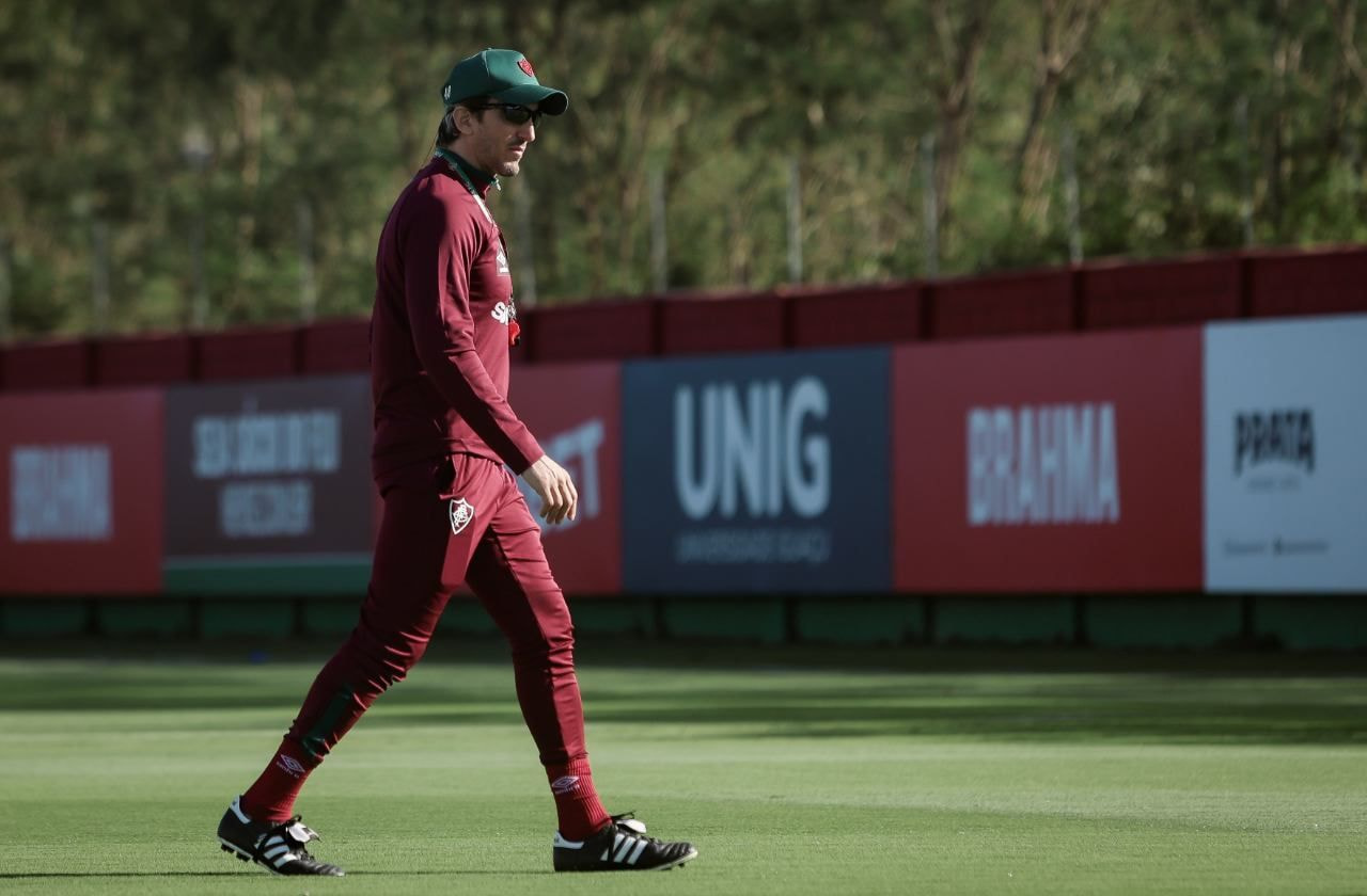 Imagem da noticia Zubeldía comanda primeiro treino pelo Fluminense