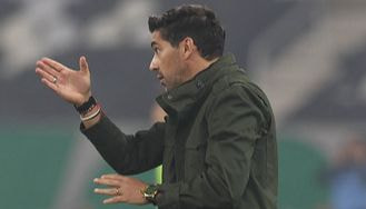 Imagem da noticia Renovação de Abel com Palmeiras corre risco após matrícula de filha em Portugal