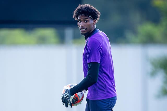 Hugo Souza culpa arbitragem por derrota do Corinthians: "Na conta dela" Hugo Souza culpa arbitragem por derrota do Corinthians: "Na conta dela"