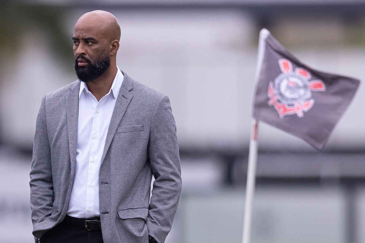 Imagem da noticia Fabinho Soldado deixa futuro em aberto após título do Corinthians: "Vamos alinhar"