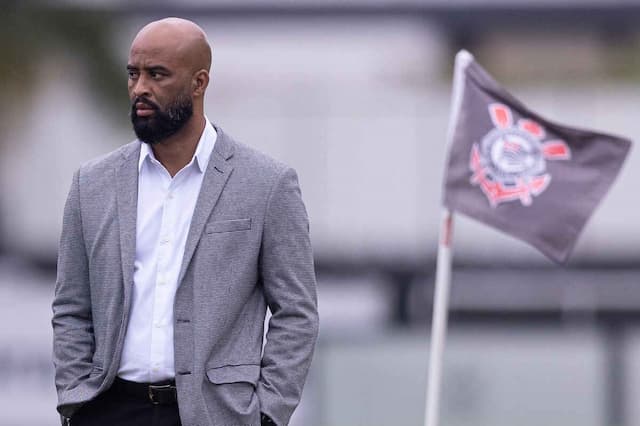 Fabinho Soldado deixa futuro em aberto após título do Corinthians: "Vamos alinhar" Fabinho Soldado deixa futuro em aberto após título do Corinthians: "Vamos alinhar"