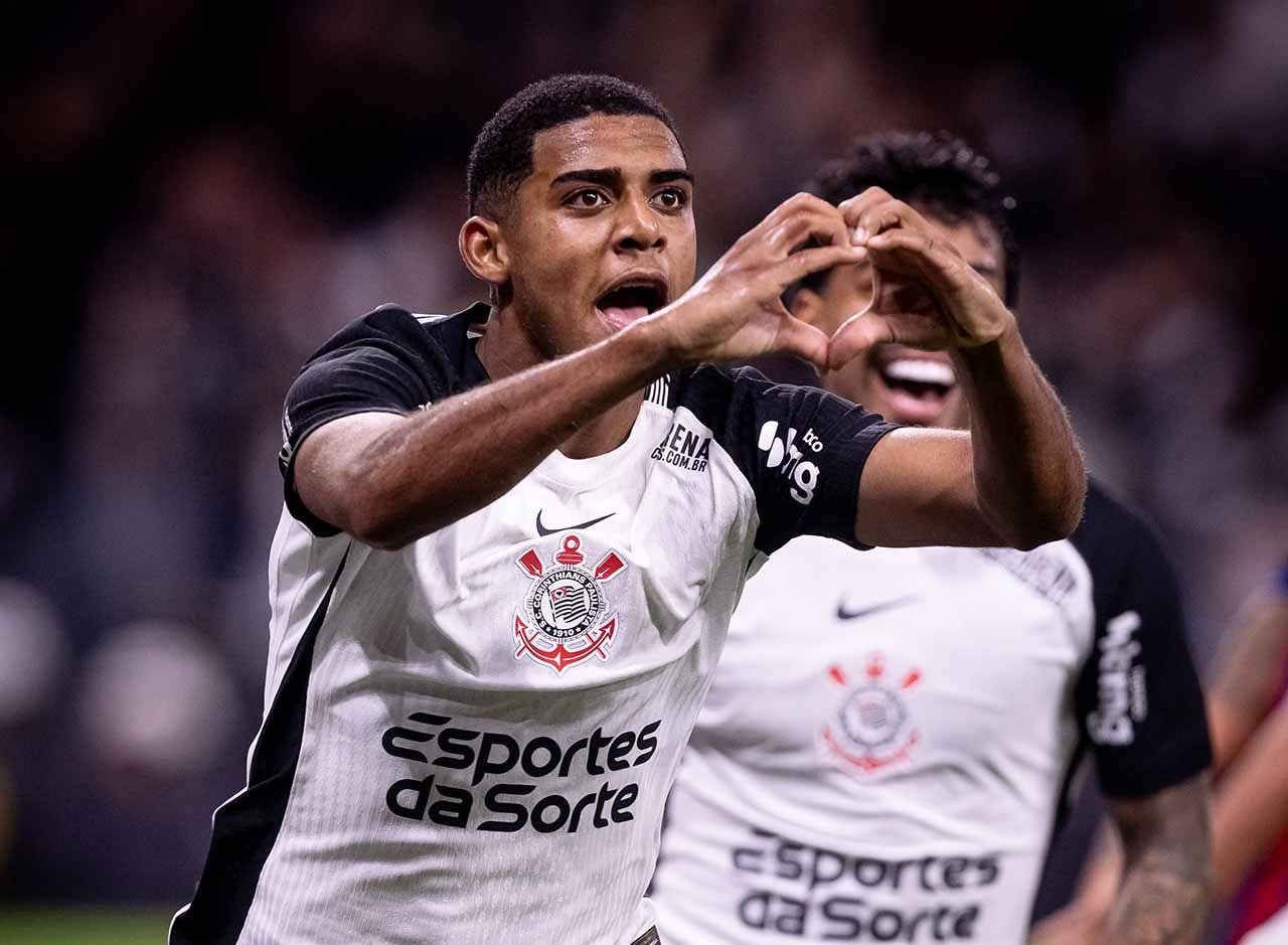 Imagem da noticia Gui Negão resolve e Corinthians larga na frente nas quartas da Copa do Brasil