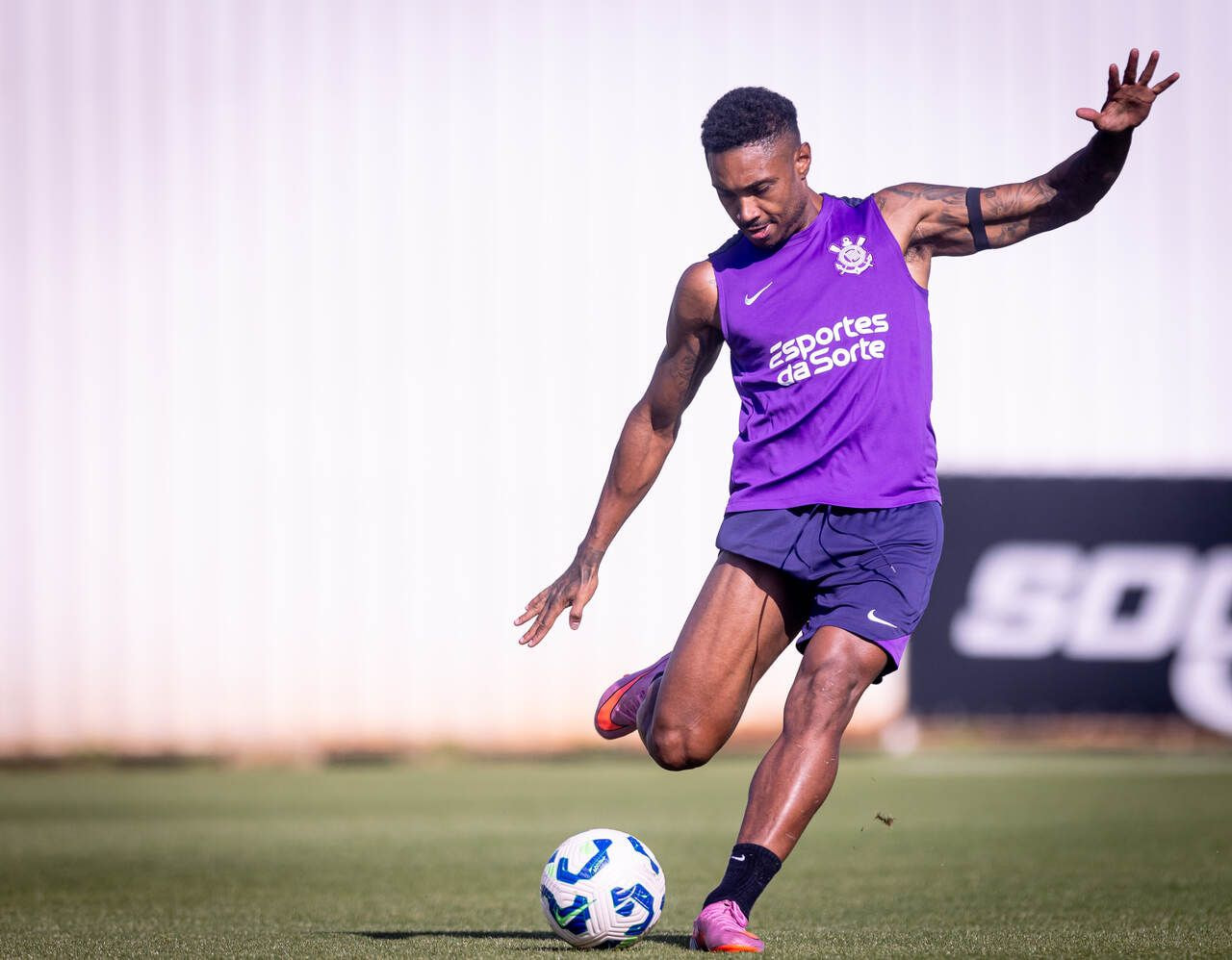 Imagem da noticia Vitinho se recupera bem e pode voltar antes do previsto ao Corinthians