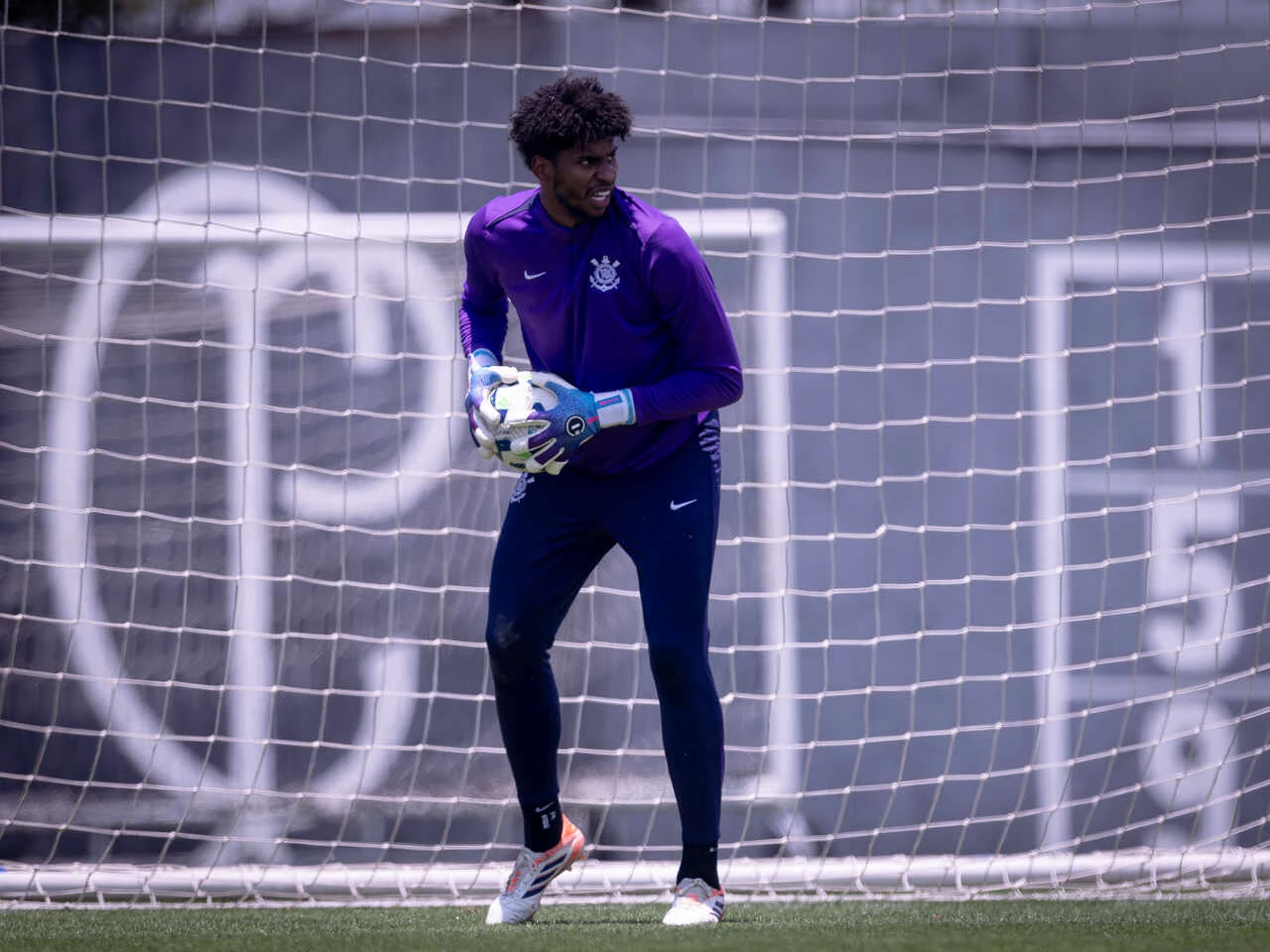 Imagem da noticia Hugo Souza e Maycon treinam e podem reforçar o Corinthians no Majestoso