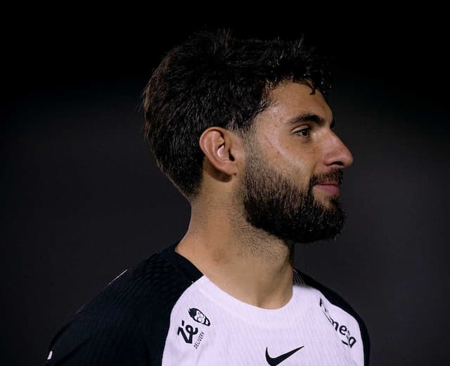 Yuri Alberto evita falar de arbitragem e lamenta nova derrota do Corinthians Yuri Alberto evita falar de arbitragem e lamenta nova derrota do Corinthians