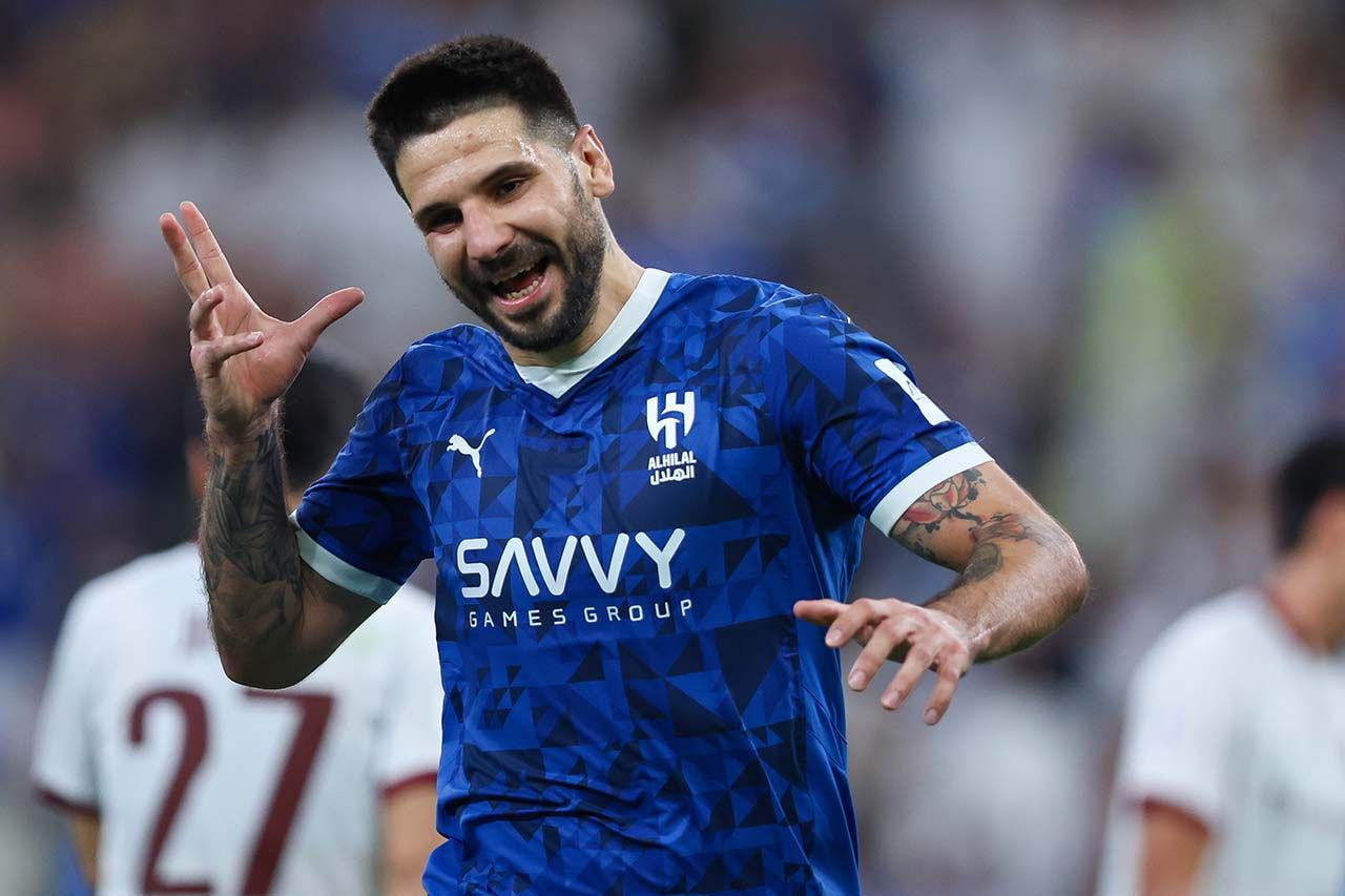 Imagem da noticia Com permanência de Marcos Leonardo, Al-Hilal libera Mitrovic para clube do Qatar