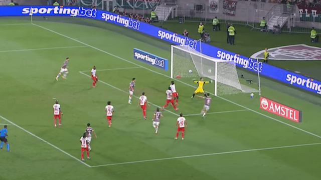 Martinelli faz belo gol e praticamente garante Fluminense nas quartas da Sul-Americana