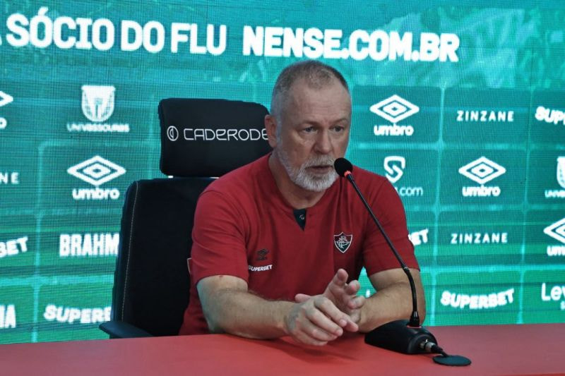 Imagem da noticia Mano Menezes admite erros do Fluminense após derrota para o Vitória