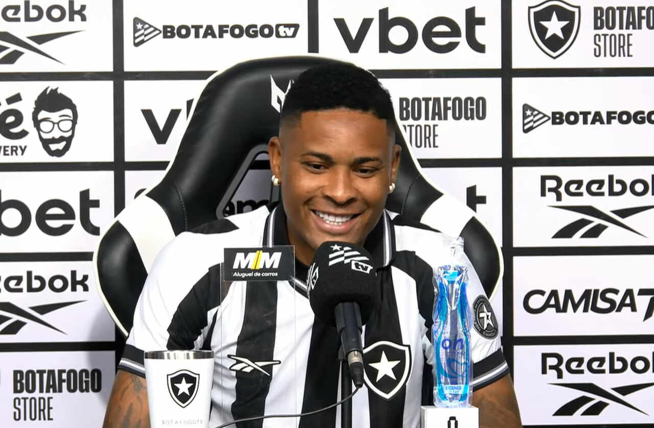 Imagem da noticia Roque: "É muito fácil quando um time da grandeza do Botafogo faz uma proposta"