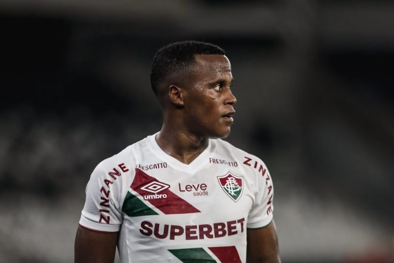 Imagem da noticia Arias lamenta derrota do Fluminense contra o Botafogo: "Precisamos melhorar"
