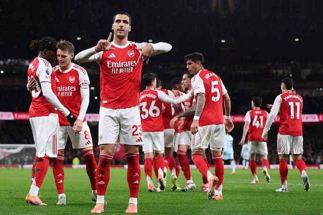 Arsenal vence Crystal Palace e vai à semifinal da Copa da Liga Inglesa Arsenal vence Crystal Palace e vai à semifinal da Copa da Liga Inglesa