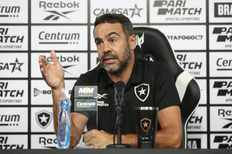 Imagem da noticia Artur Jorge deixa favoritismo contra o Palmeiras de lado: “Não somos nada favoritos”