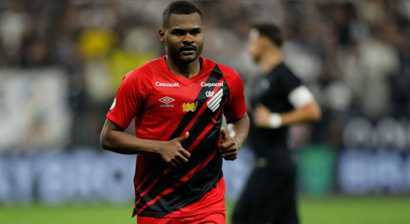 Imagem da noticia Athletico vence, se afasta do Z4 e deixa Atlético-GO próximo da Série B