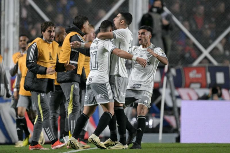 Imagem da noticia Atlético-MG arranca empate na Argentina e decide vaga em casa