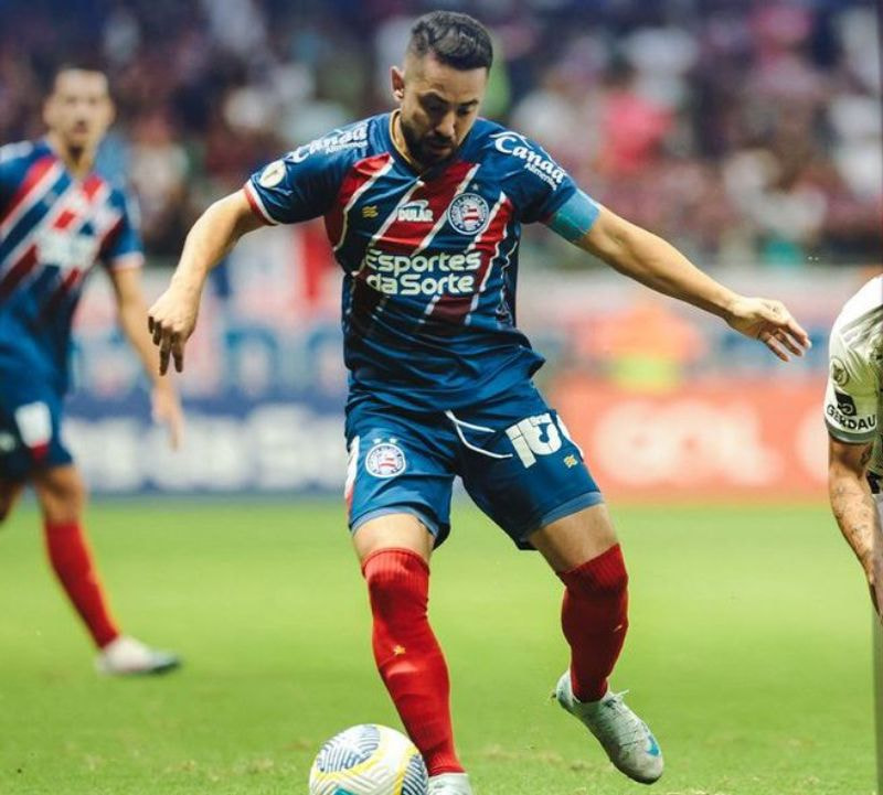 Imagem da noticia Bahia domina, vence Atlético-MG e entra no G6 do Brasileiro