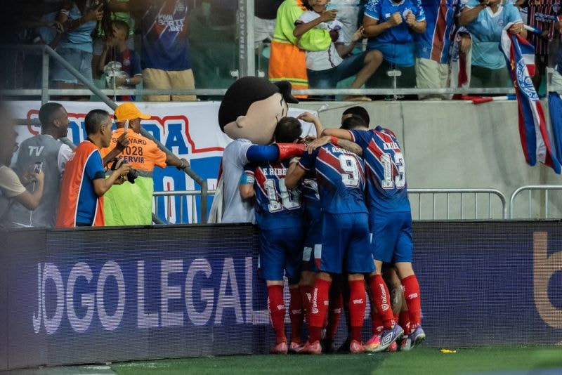 Imagem da noticia Bahia bate o Vitória e sai na frente na decisão do Campeonato Baiano