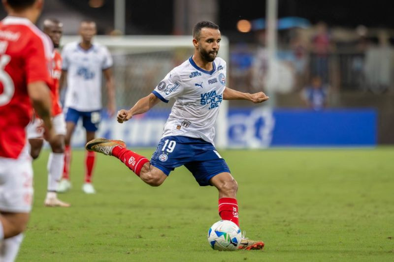 Imagem da noticia Bahia visita o Santos e tenta quebrar tabu de 12 anos sem vencer na Vila