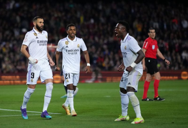 Imagem da noticia Benzema revela apoio a Vini Jr. e prevê que “um dia ele vai vencer”