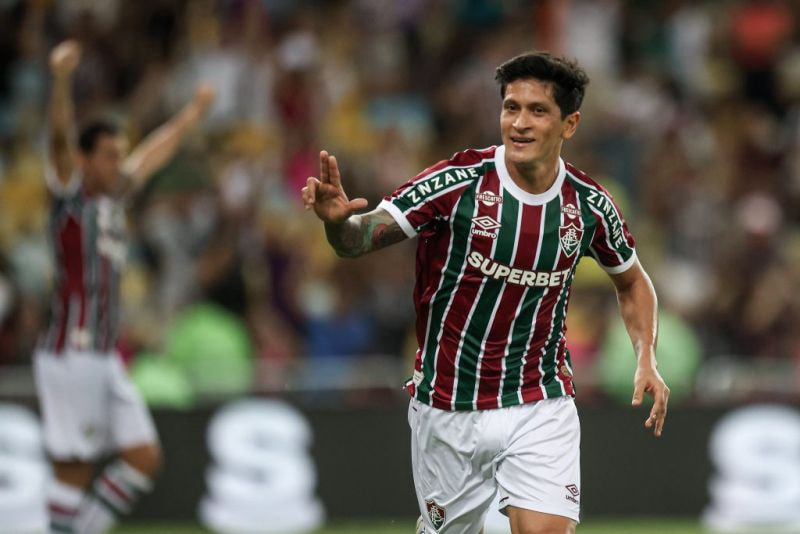 Imagem da noticia Cano sofre lesão e será desfalque no Fluminense