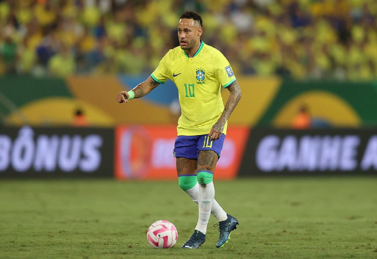 Imagem da noticia Ancelotti não garante camisa 10 para Neymar mas destaca: "Ele é muito importante"