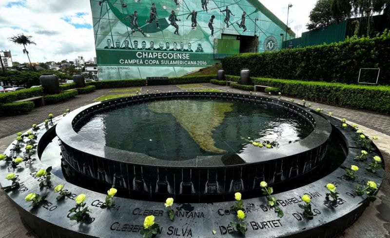 Imagem da noticia Chapecoense faz homenagem e relembra vítimas do acidente aéreo de 2016