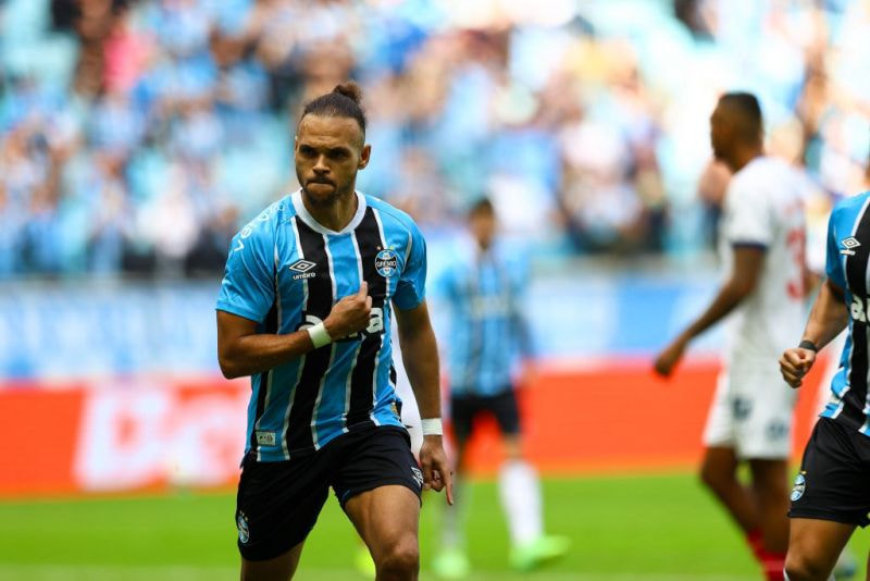 Imagem da noticia “Claríssimo”, diz Braithwaite sobre marcação do pênalti a favor do Grêmio