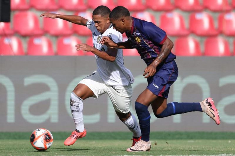 Imagem da noticia Com equipe alternativa, Botafogo tropeça diante do Madureira