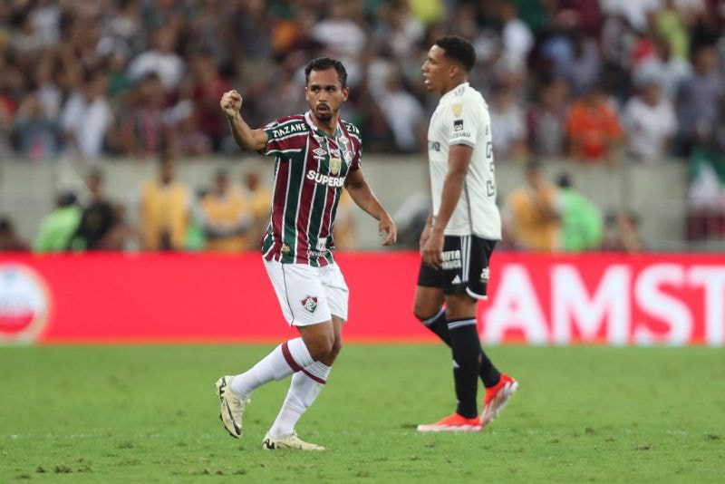 Imagem da noticia Com gol no fim, Fluminense bate Atlético-MG nas quartas da Libertadores