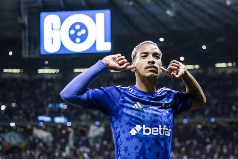 Imagem da noticia Com grande fase no Cruzeiro, Matheus Pereira se aproxima de recorde pessoal