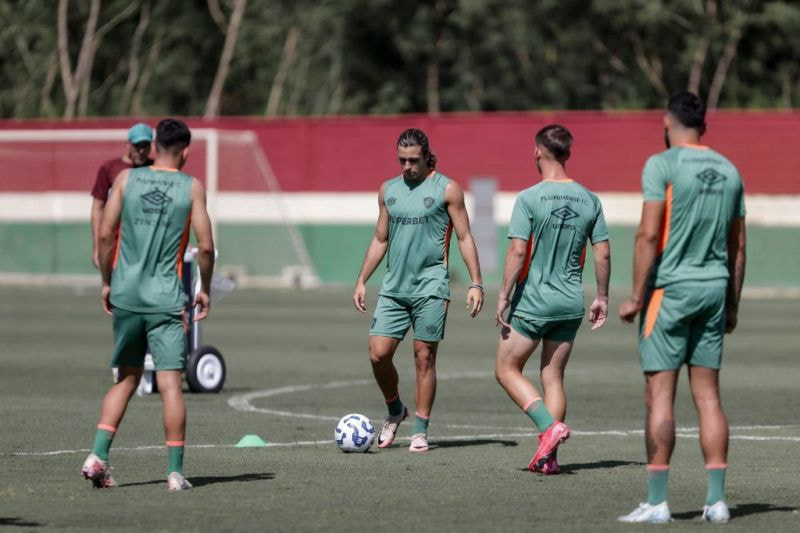 Imagem da noticia Sem Mano e com desfalques, Fluminense encara Once Caldas na altitude pela Sul-Americana