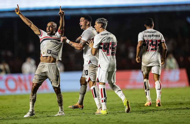 São Paulo embala sequência e vive melhor momento dos últimos seis meses São Paulo embala sequência e vive melhor momento dos últimos seis meses