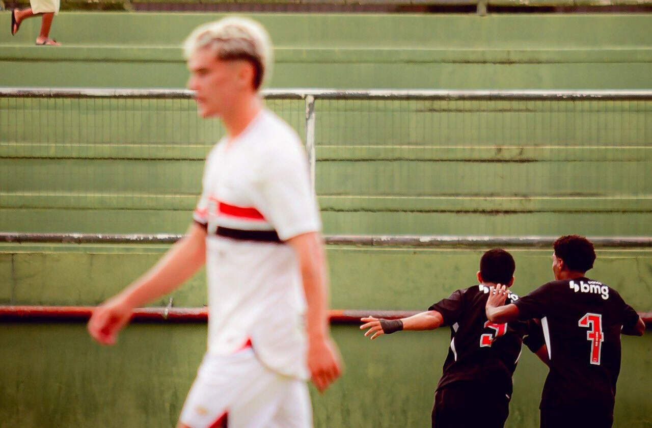 Imagem da noticia Vasco vence o São Paulo e segue na liderança do Brasileirão Sub-20