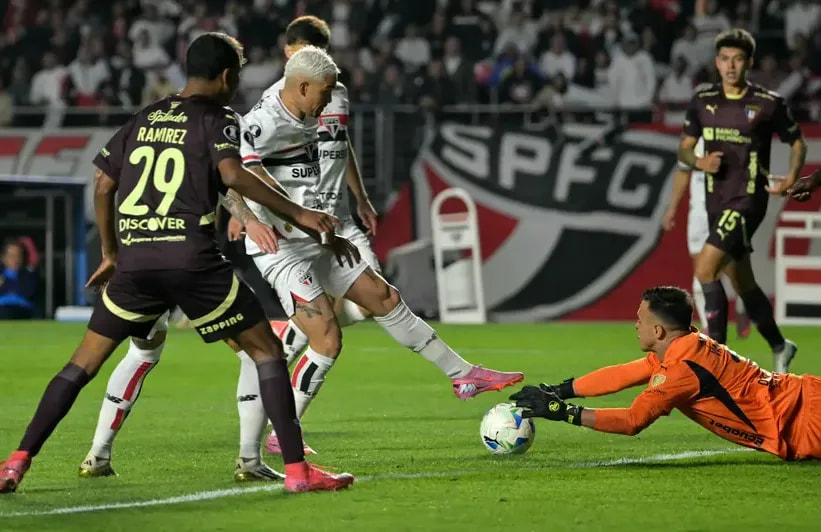 Imagem da noticia Conmebol divulga vídeo do VAR que anulou gols do São Paulo contra a LDU