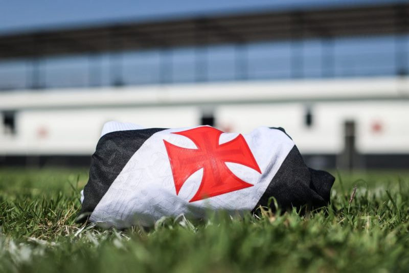 Imagem da noticia Conselheiros deixam o Vasco e SAF passa por reformulação; clube negocia venda de ações