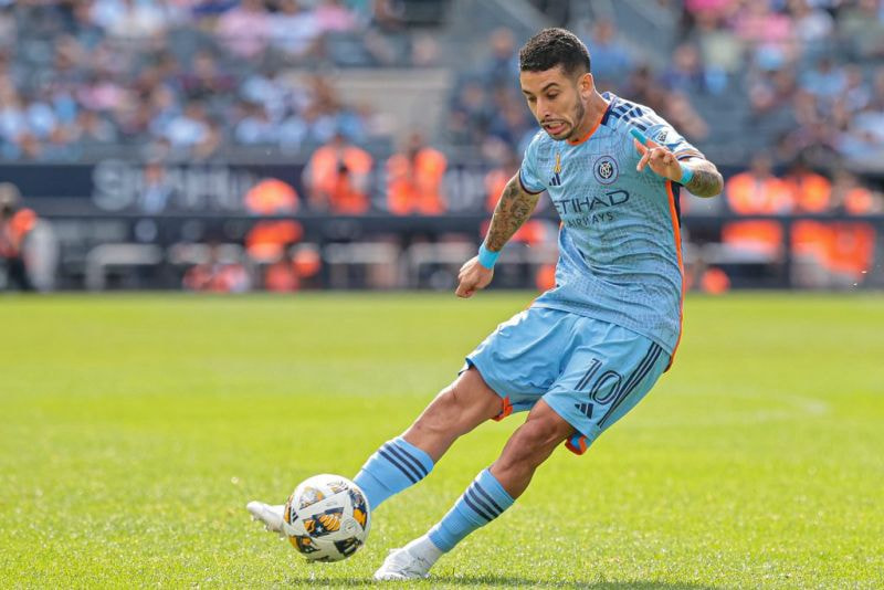 Imagem da noticia Corinthians e Cruzeiro monitoram Santiago Rodríguez, do New York City FC