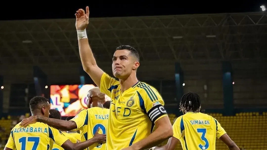 Imagem da noticia Cristiano Ronaldo discorda que Messi seja melhor: "Não tenho que ser humilde"