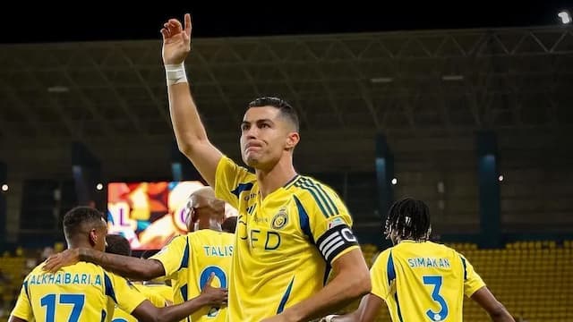 Cristiano Ronaldo discorda que Messi seja melhor: "Não tenho que ser humilde" Cristiano Ronaldo discorda que Messi seja melhor: "Não tenho que ser humilde"