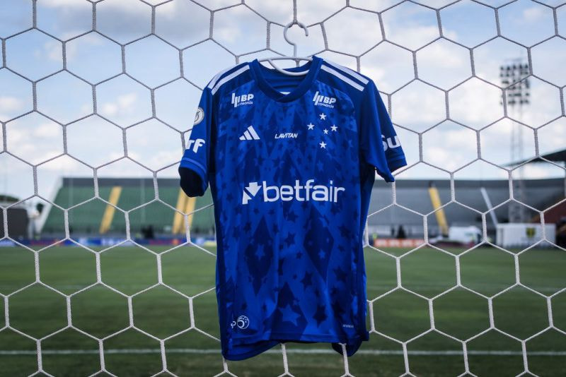 Imagem da noticia Cruzeiro se movimenta no mercado e anuncia reforços de peso para 2025