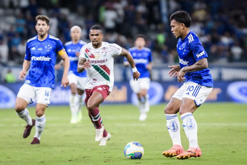 Imagem da noticia Cruzeiro busca vitória para quebrar tabu de 16 anos contra o Fluminense
