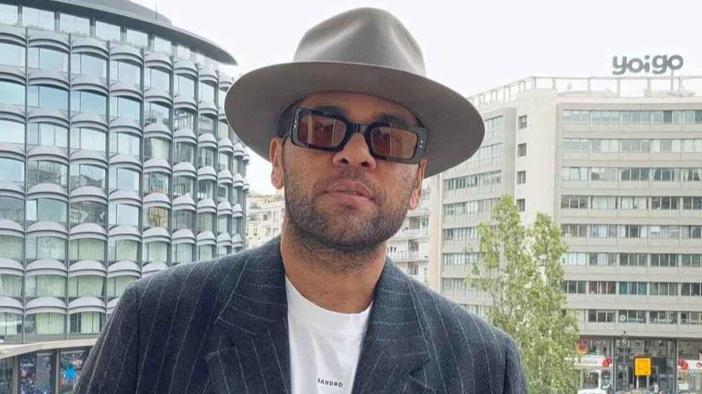 Imagem da noticia Daniel Alves perde batalha contra Pumas e será obrigado a pagar indenização milionária