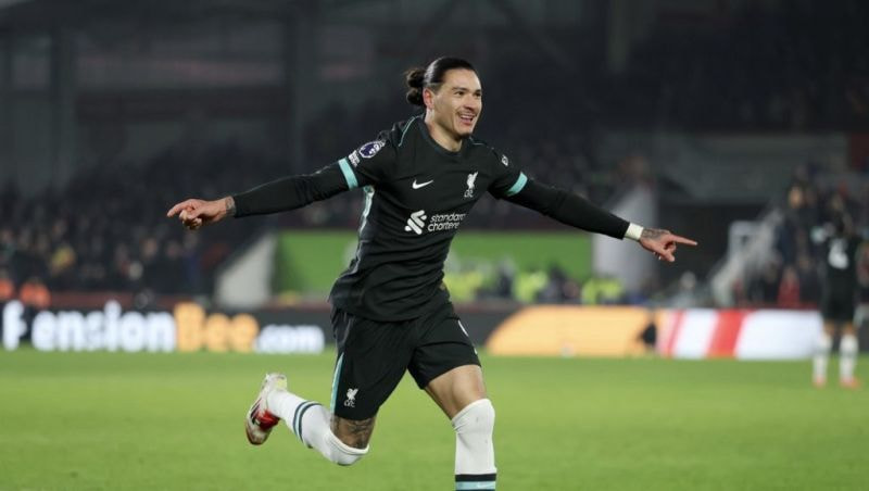 Imagem da noticia Darwin Nuñez marca dois no fim e Liverpool volta a vencer na Premier League