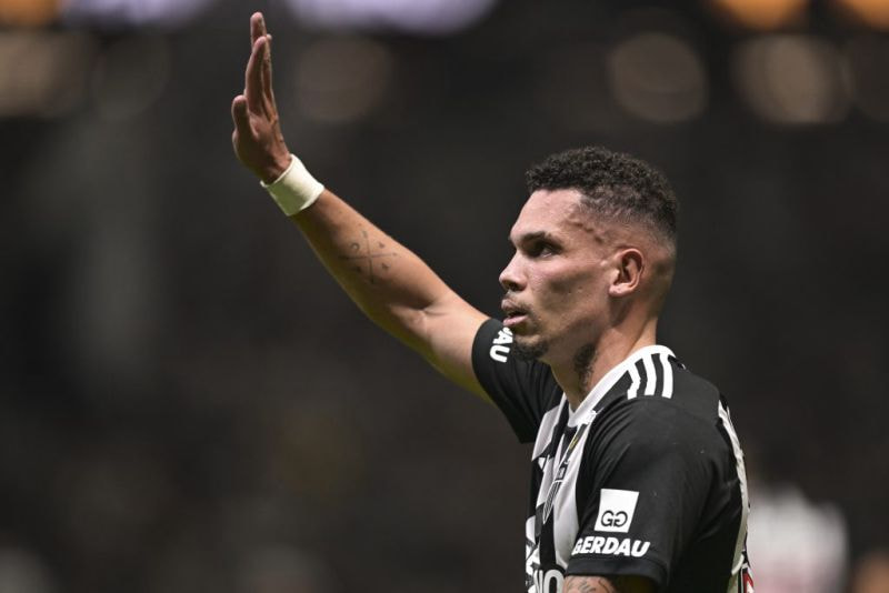Imagem da noticia De saída para o Palmeiras, Paulinho se despede do Atlético-MG nas redes sociais