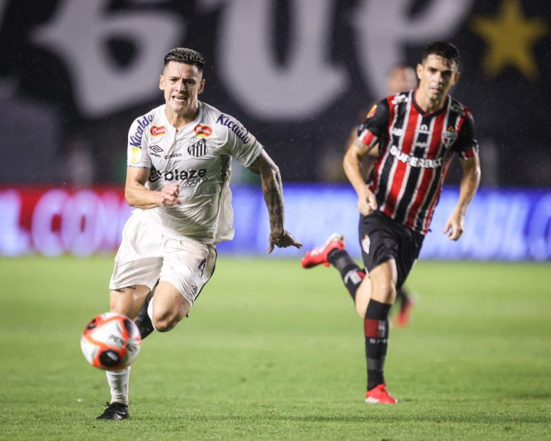 Imagem da noticia De virada, Santos vence o São Paulo e encerra invencibilidade tricolor