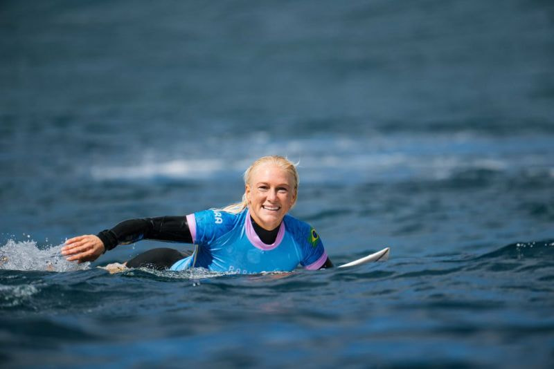 Imagem da noticia Decisões do surfe em Teahupo’o sofrem mais um adiamento