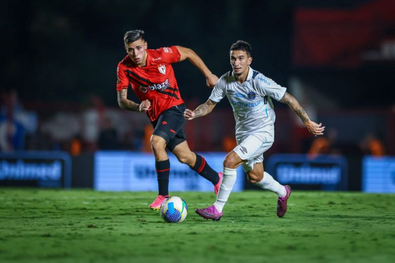 Imagem da noticia Diante do lanterninha, Grêmio tenta voltar a pontuar no Brasileirão