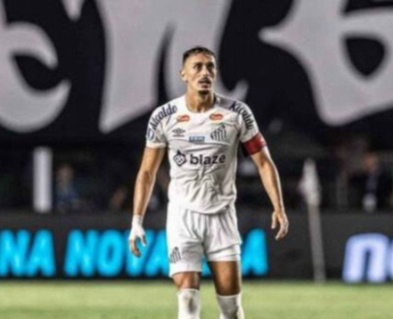 Imagem da noticia Diego Pituca pede desculpas ao torcedor após derrota contra o Palmeiras